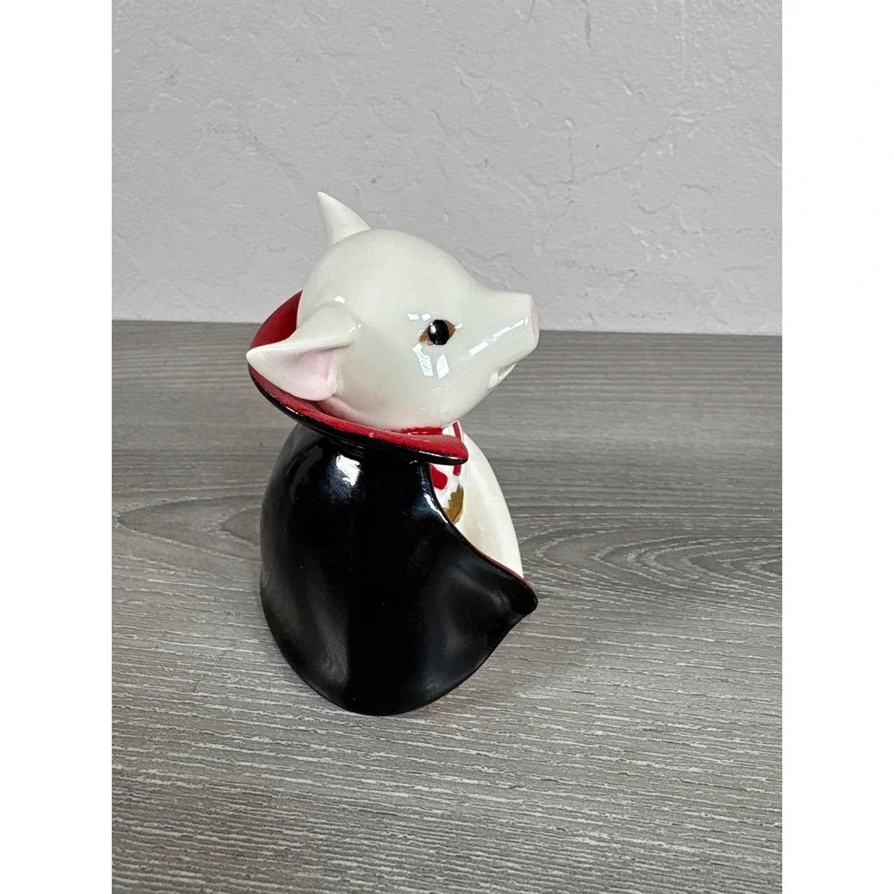 Lenox Porkula Vampire Pig Halloween Figurine Porcelain Dracula Cape